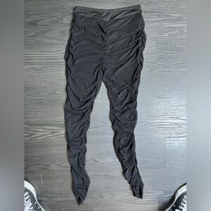 Mesh scrunch leggings